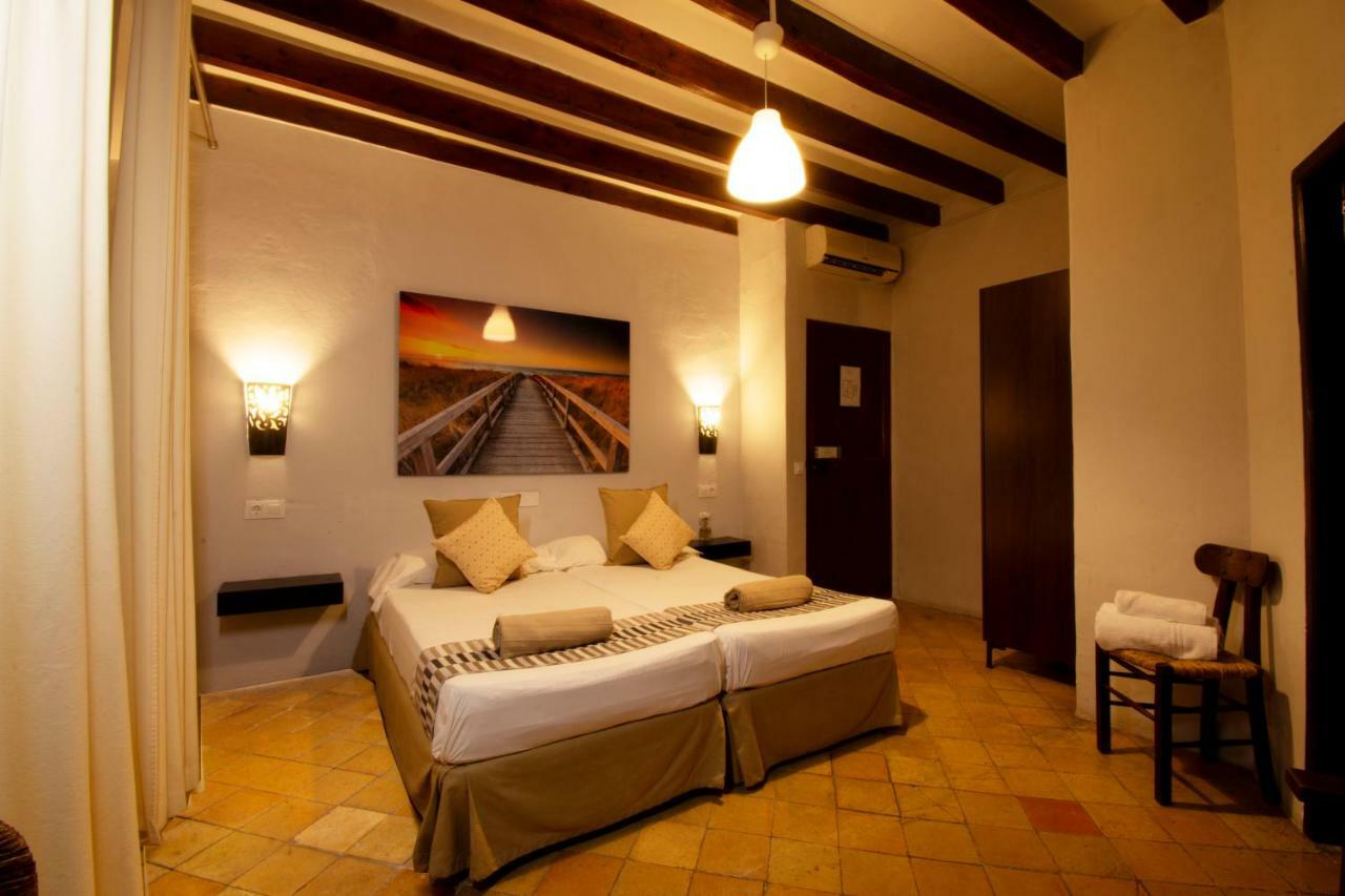 S'hostal D'esporles Hostel *