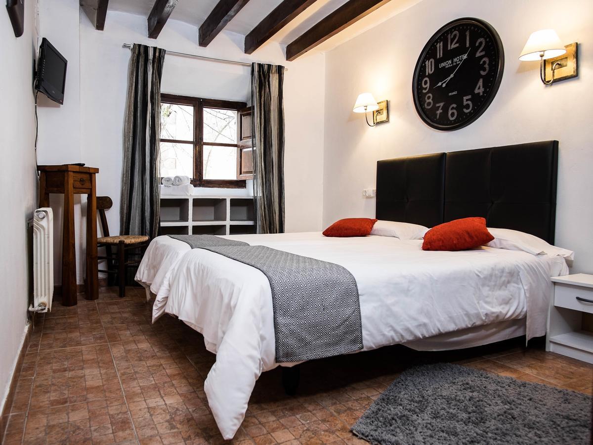 S'hostal D'esporles Hostel *